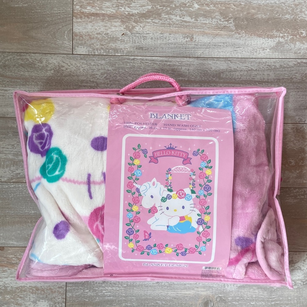Sanrio - Hello Kitty Blanket - Picture 1 of 3